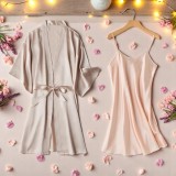 Cumpara ieftin Compleu 2 Piese Dama, Halat si Cămașă de Noapte din Satin, Culoare Roz Pudra - MEI37