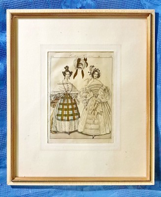 D318-I-Grafica-Femei epoca-Costume pariziene alb negru-color per. interbelica. foto