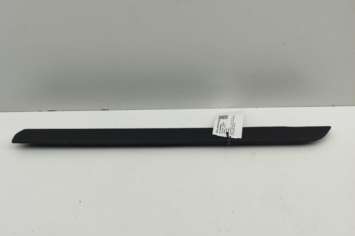 Ornament consola centrală TOYOTA C-HR _X2_, _H2_ 2023 OEM: 58833-F4050 30906512