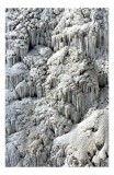 Tablou Canvas, "Forme &icirc;nghețate ale naturii sculptate", &Icirc;nghețat, Stalactite, Textură, Mineral, Alb, Rugozitate, Forme, Natură, Frig, Geometrie, 26 x
