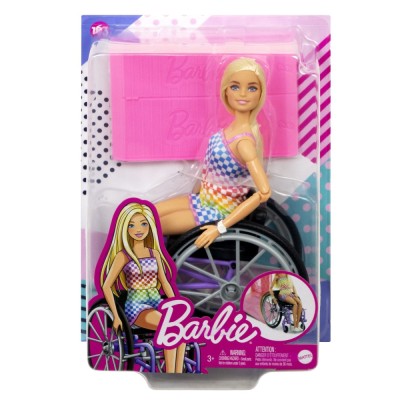 BARBIE PAPUSA BARBIE BLONDA IN SCAUN CU ROTILE foto