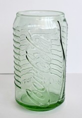 Pahar din sticla verde Coca-Cola cu McDonalds 20 ani, tip doza de aluminiu