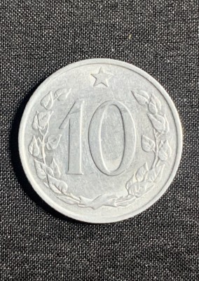 Moneda Cehoslovacia 10 haleri 1968 foto
