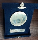 QW19 12 - Medalie sport - baschet - Federatia romana de baschet 75 ani - 2006