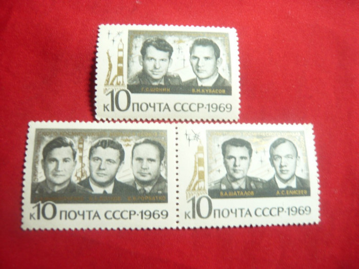 Serie 1969 URSS - Cosmos Soius 6,7,8 - Echipaj Cosmonauti, 3 val.