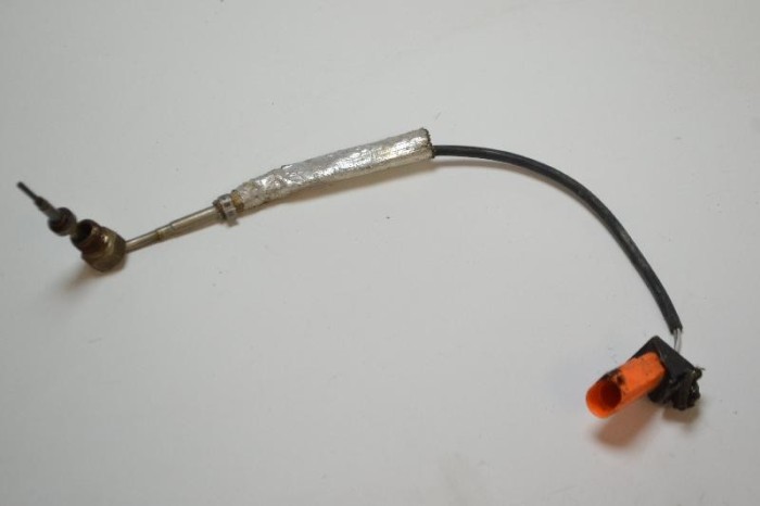 Senzor de temperatură AUDI A6 4G2, C7, 4GC 2012 OEM: 070906262 | 2288667