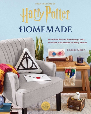 Harry Potter: Homemade: An Official Book of Enchanting Crafts, Activities, and Recipes for Every Season foto