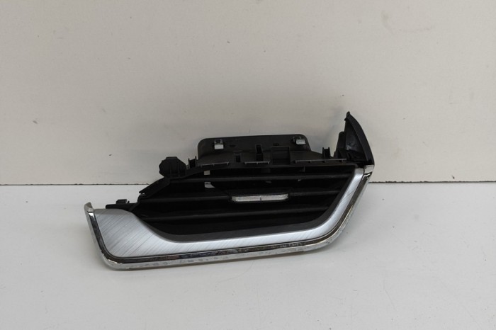 Gura de ventilație planșa de bord SKODA SKODA ENYAQ iV SUV 5AC, 5AZ 2022 OEM: 5LC819202F 29861728