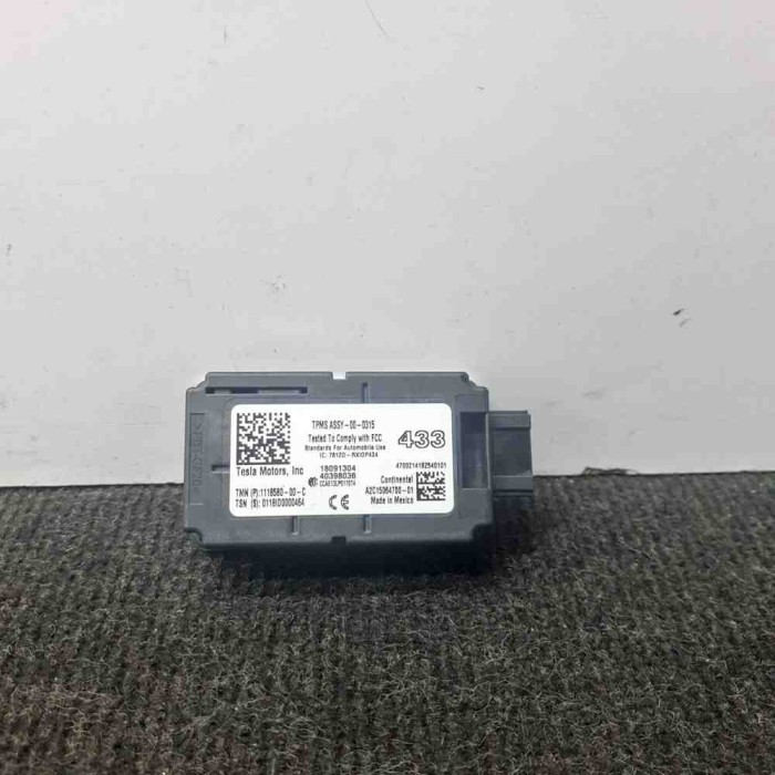 Modul de control presiune anvelope TESLA MODEL 3 2018 OEM: 1118580-00-C,A2C15064700 11317897