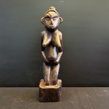 Statuetă decorativă din lemn &ndash; China (23,5 cm)