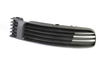 Grila bara fata dreapta Volkswagen Passat pana 2000 129857 3B0853678BB41-1 foto