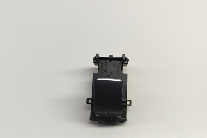 Buton geam ușă dreapta spate TOYOTA RAV 4 V XA50 2018 OEM: 84810-12110 30659372