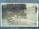 620 - Cluj-Napoca 1939 - fotografie de familie pe lacul din parc / Chios / caiac, Circulata