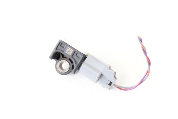 Senzor de impact dreapta față VOLVO XC60 2015 OEM: 31334336 10950470