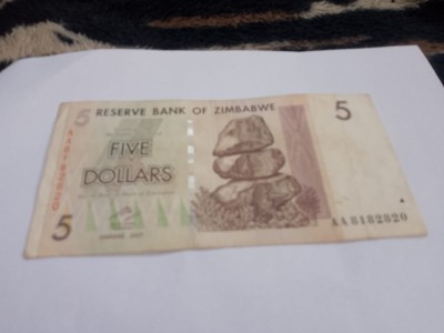 5 dollars zimbabwe foto