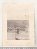 Bnk foto - Femeie cu bicicleta, Alb-Negru, Romania de la 1950, Transporturi