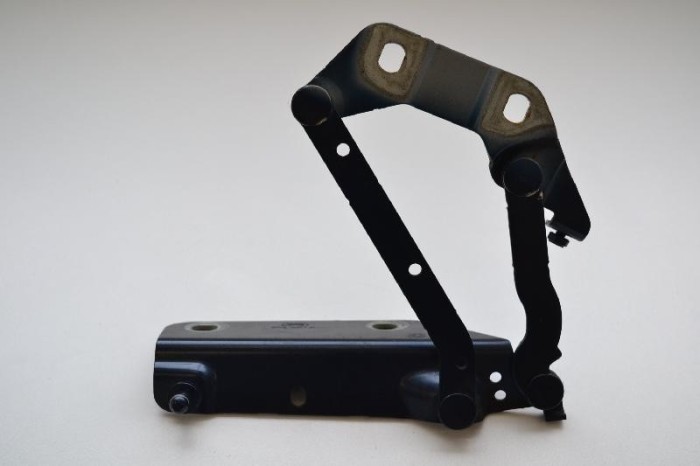 Balama capota st&acirc;nga față LAND ROVER FREELANDER 2 L359 2010 OEM: 6H52-16801-AC 1925348
