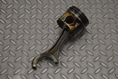 Piston AUDI Q7 4L 2011 OEM: bhs 22132381 foto