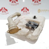 Cumpara ieftin Vas lichid parbriz Mercedes C-Class