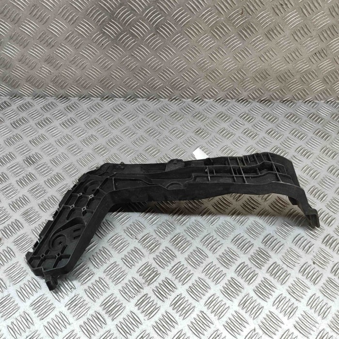 Suport bara de protecție dreapta spate AUDI Q2 GA 2020 OEM: 81A807254 30665612