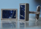 Butoni - realizati in metal argintat cu piatra Lapis Lazuli natural