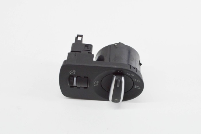 Modul de control comutator faruri AUDI Q3 8U 2014 OEM: 8X2941531AE 18293880