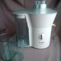 Storcator legume si fructe Bosch cu pahar decantor 380 w