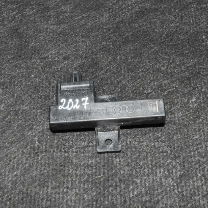 Antena AUDI Q5 8R 2013 OEM: 8K0907247 2788888