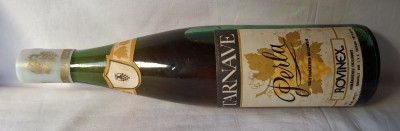TARNAVE PERLA - Rovinex - Focsani - sticla veche de vin, anii 1970-1980, continut original foto