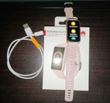 V&acirc;nd bratara smart fitness Huawei Band 6