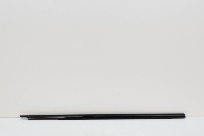 Chedar geam ușă dreapta față MERCEDES-BENZ C W206 2021 OEM: A2067201700,A2067202000,A2067201900,A2067201800 15385658 foto