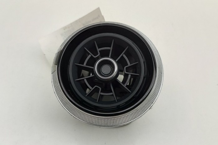 Gura de ventilație planșa de bord AUDI A3 Sportback 8VA, 8VF 2018 OEM: 81A820901F 30824525