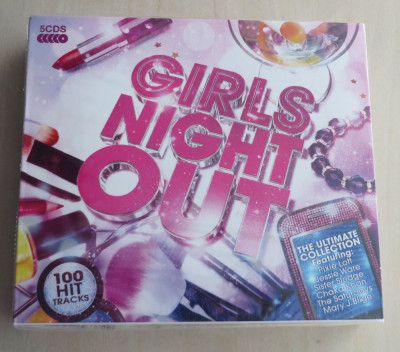 Girls Night Out 5CD Compilation (Diana Ross, Supremes, Nina Simone, Fergie) foto