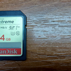 Card de memorie SanDisk Extreme SDXC, 64 GB, Clasa 10, UHS-I, V30, 90 MB/s