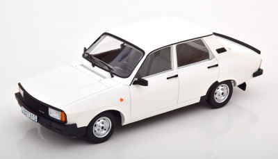 Macheta DACIA 1310 L 1993 - Triple 9, scara 1/18, noua. foto