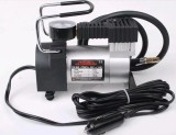 Cumpara ieftin Compresor Auto 12V Oem Debit 35L/min Presiune Max 7 Bar Cu Manometru Carcasa Metalica Alimentare Bricheta