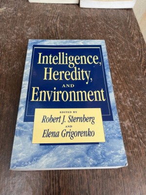 Robert J. Sternberg Intelligence, heredity and environment foto