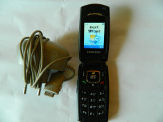 Telefon SAMSUNG cu clapeta + incarcator , model sgh-x210 foto