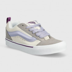 Vans tenisi din piele intoarsa Knu Skool culoarea gri, VN000CS0PRP1