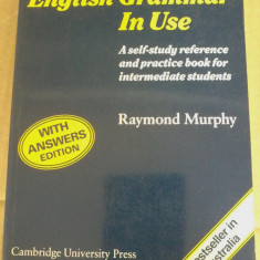 Raymond Murphy - English grammar in use. With answers edition.