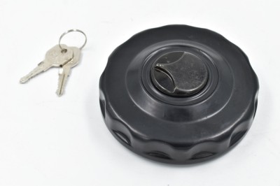 Buson rezervor camion negru foto
