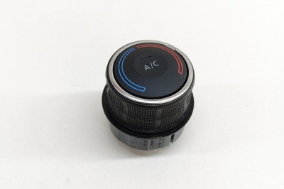 Comutator TOYOTA YARIS _P21_ 2023 OEM: 55903-K0040 26287850 foto