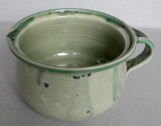 Vas vintage de ceramica groasa smaltuita, tip oala cu toarta, semnata de artist foto