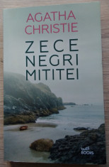 Agatha Christie / ZECE NEGRI MITITEI foto