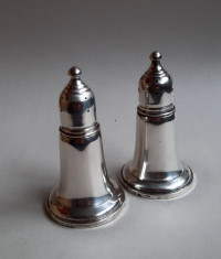 Set vintage sare si piper argint , Sterling weighted 244, sec. XX foto