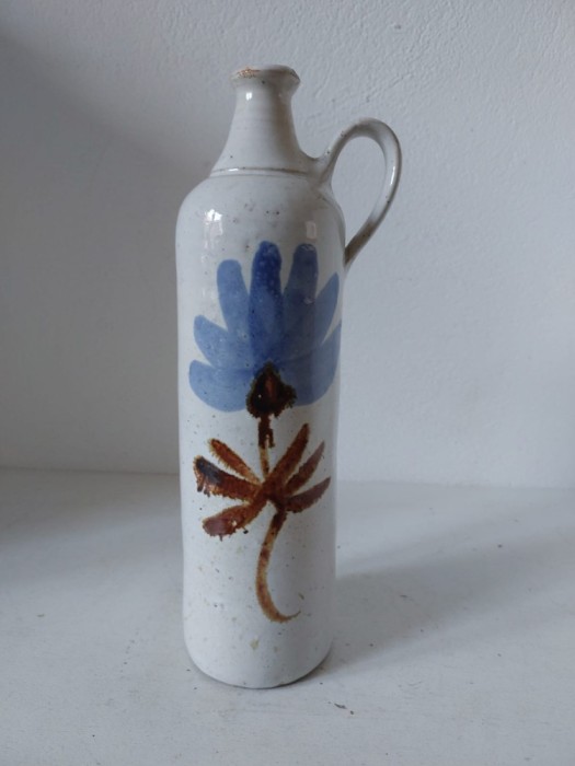 Sticla ceramica gresie, glazurata si pictata manual, cu toarta, 25cm inaltime