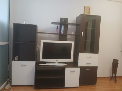 &amp;Icirc;nchiriere garsonieră foto