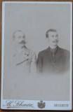 Foto de cabinet pe carton gros; 1897, Bucuresti, 2 oameni politici