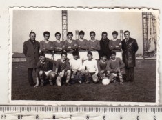 bnk foto Echipa de fotbal - anii `70 - posibil Ploiesti