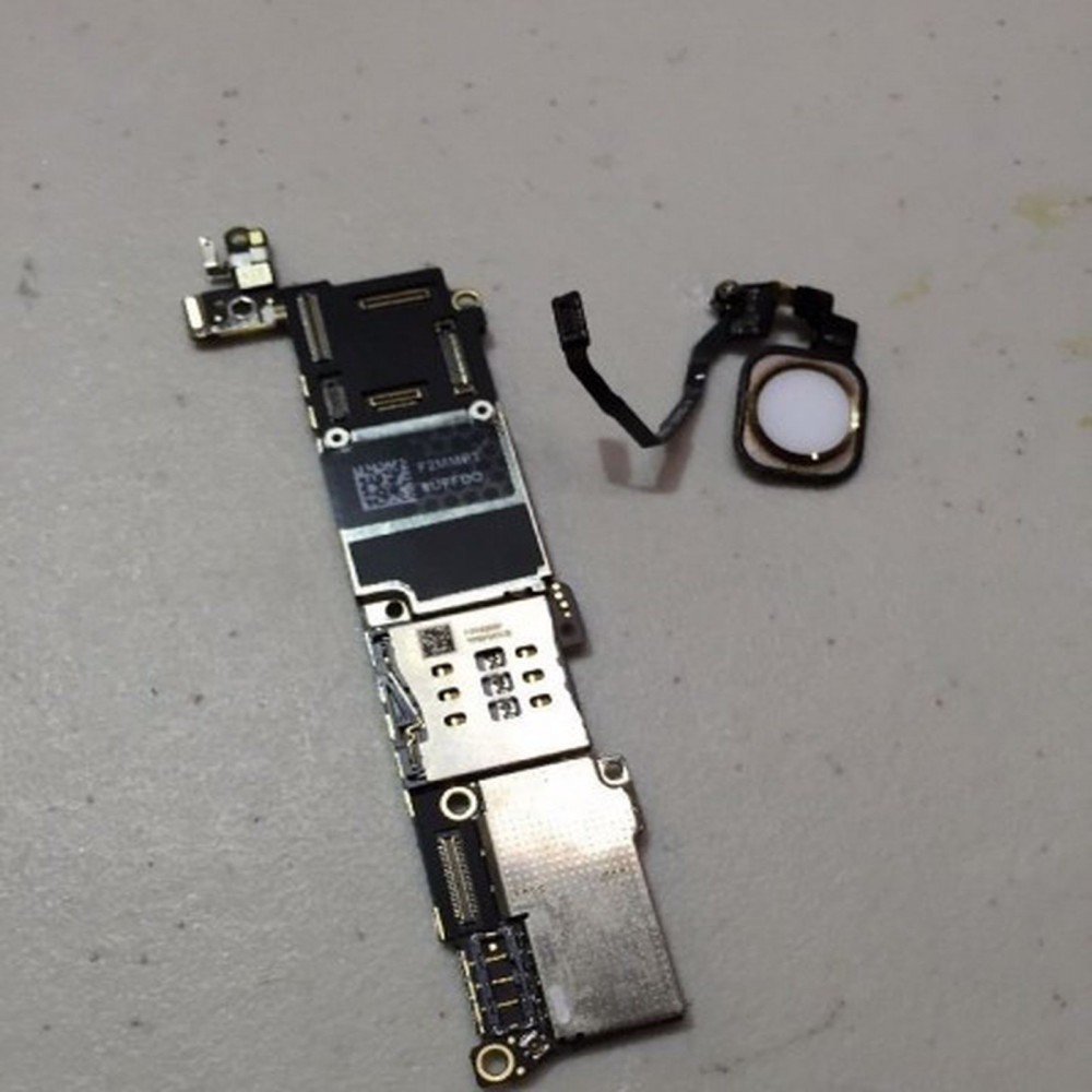 Placa de baza Apple Iphone 5 pentru piese | Okazii.ro